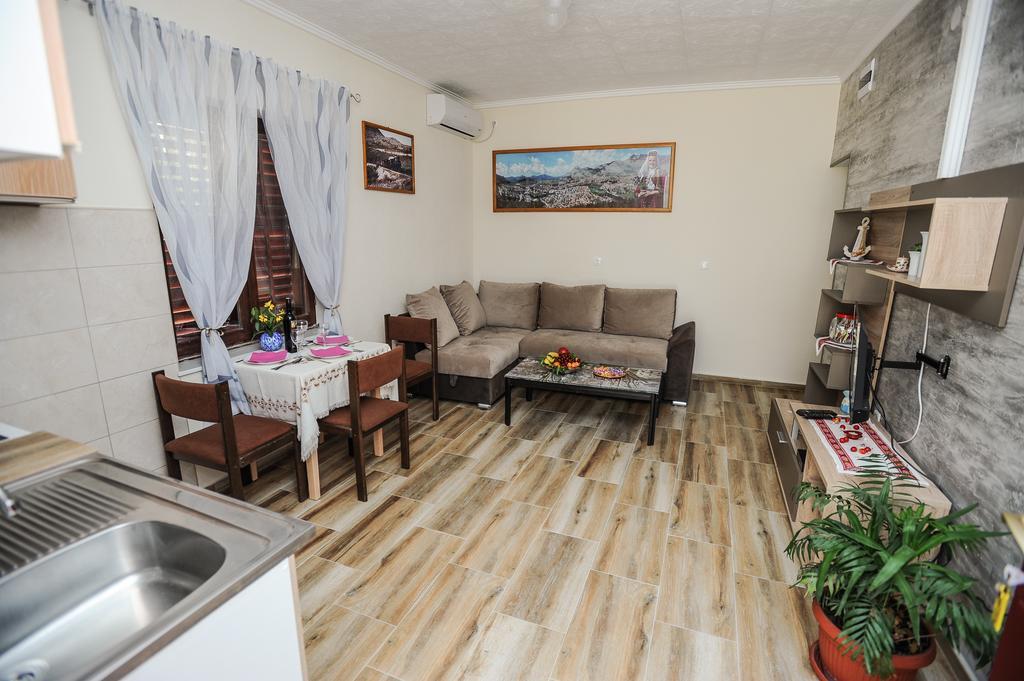 Apartments Phoenix Ivanica Buitenkant foto