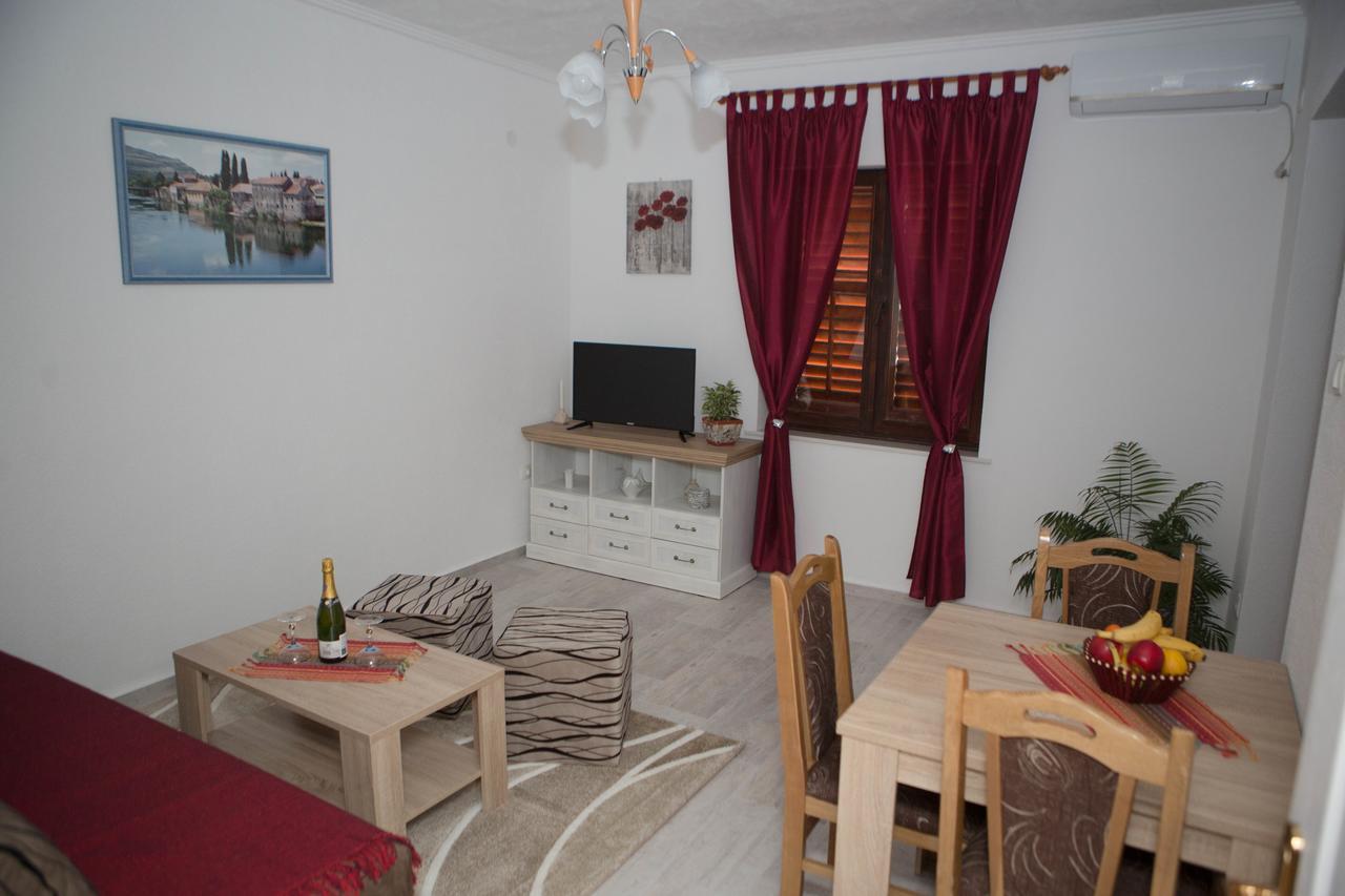 Apartments Phoenix Ivanica Buitenkant foto
