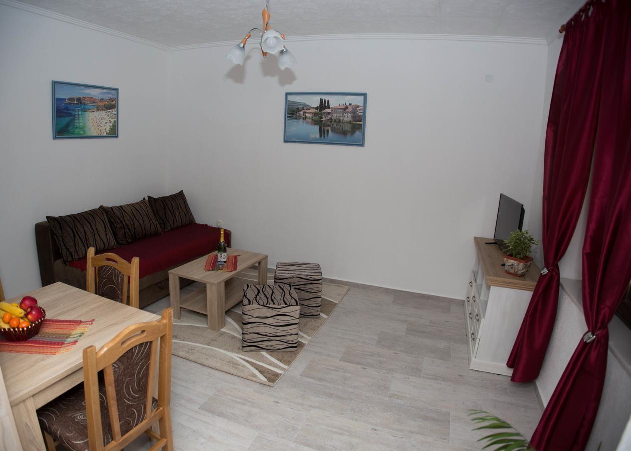 Apartments Phoenix Ivanica Buitenkant foto
