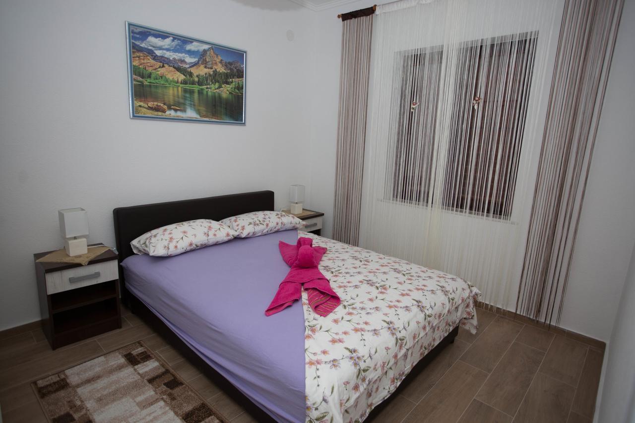 Apartments Phoenix Ivanica Buitenkant foto