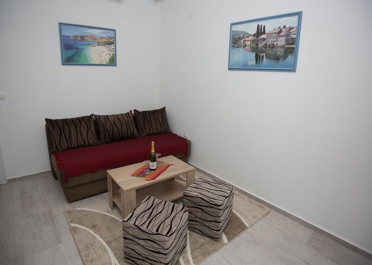 Apartments Phoenix Ivanica Buitenkant foto